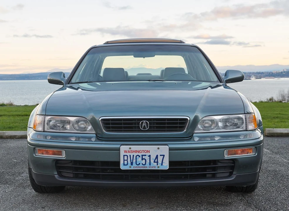 1995 Acura Legend 2nd Gen - Image 3 of 31