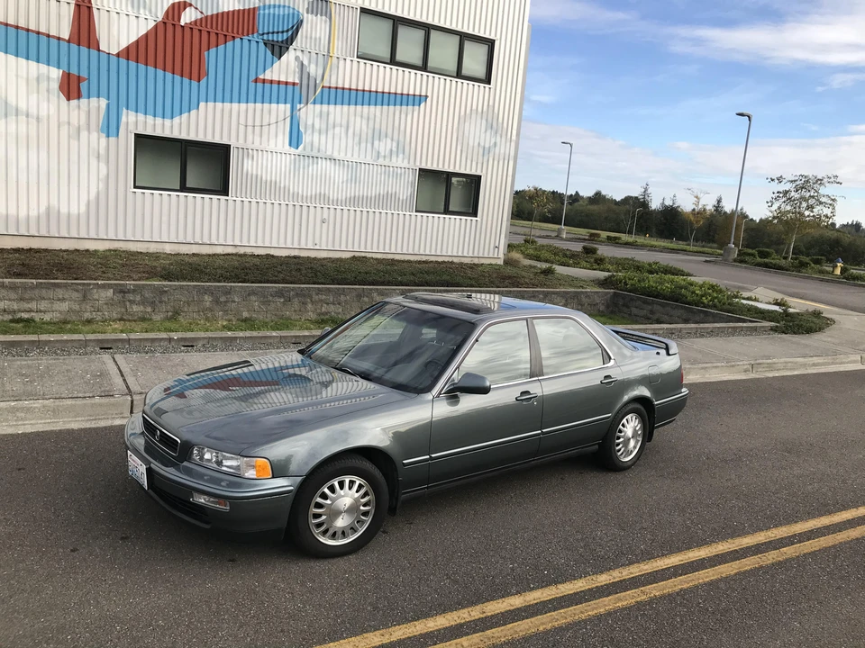 1995 Acura Legend 2nd Gen - Image 11 of 31