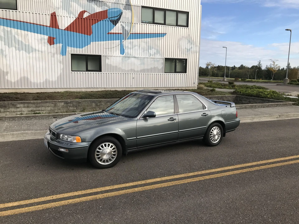 1995 Acura Legend 2nd Gen - Image 13 of 31