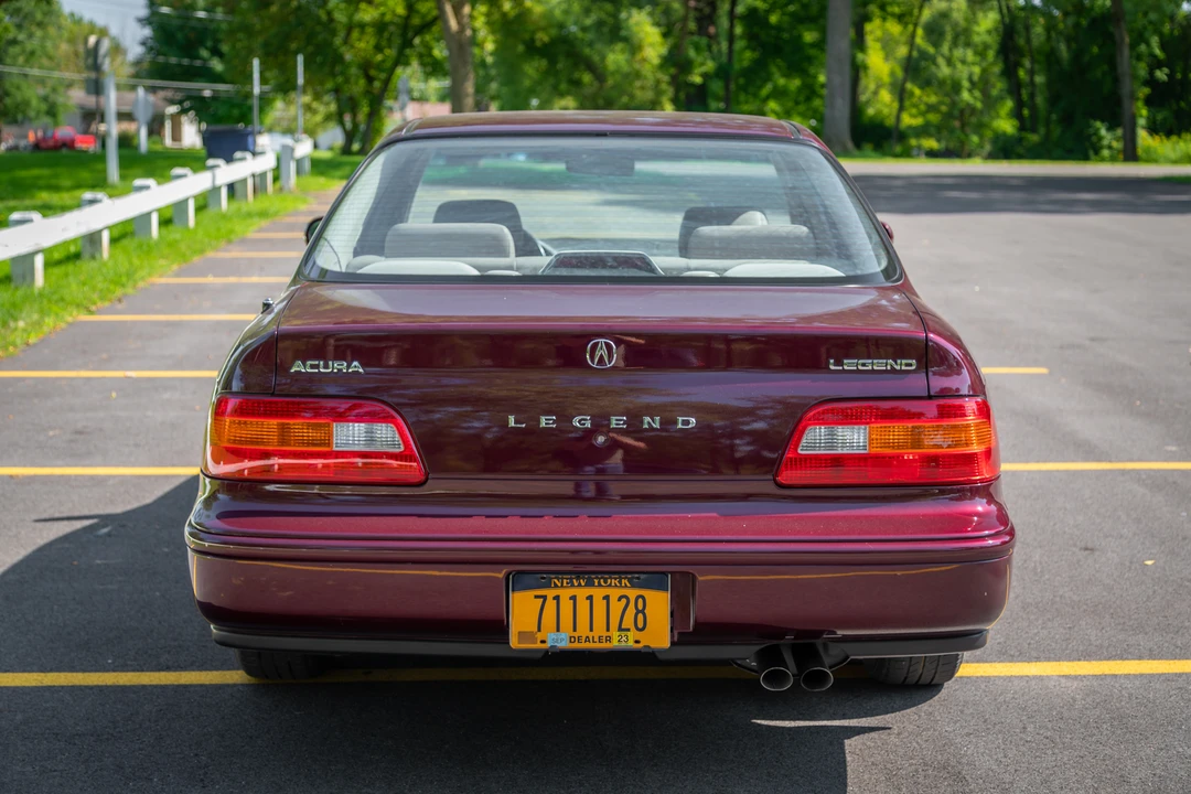 1995 Acura Legend 2nd Gen - Image 6 of 31