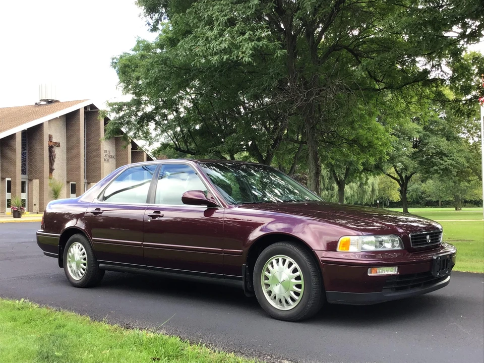1995 Acura Legend 2nd Gen - Image 21 of 31