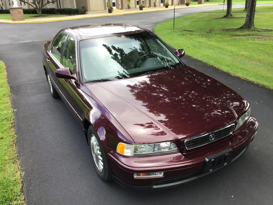 1995 Acura Legend 2nd Gen - Image 9 of 31