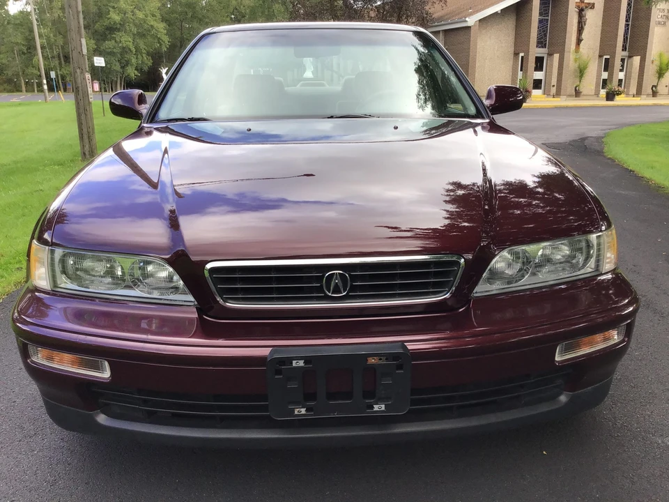 1995 Acura Legend 2nd Gen - Image 10 of 31