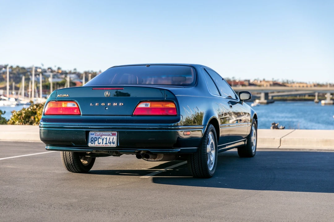 1995 Acura Legend 2nd Gen - Image 8 of 31