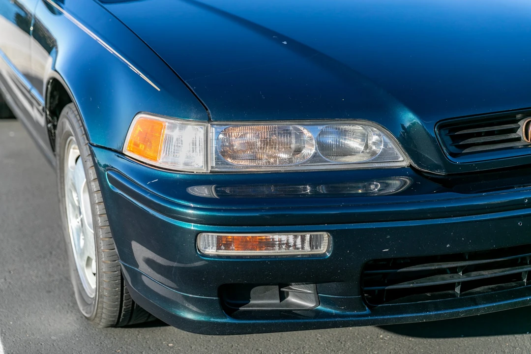 1995 Acura Legend 2nd Gen - Image 12 of 31