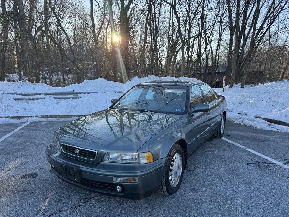 1995 Acura Legend 2nd Gen - Image 9 of 31