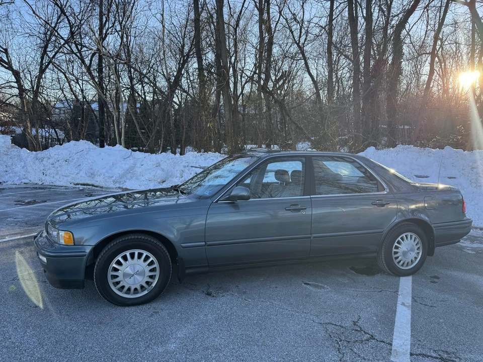 1995 Acura Legend 2nd Gen - Image 15 of 31