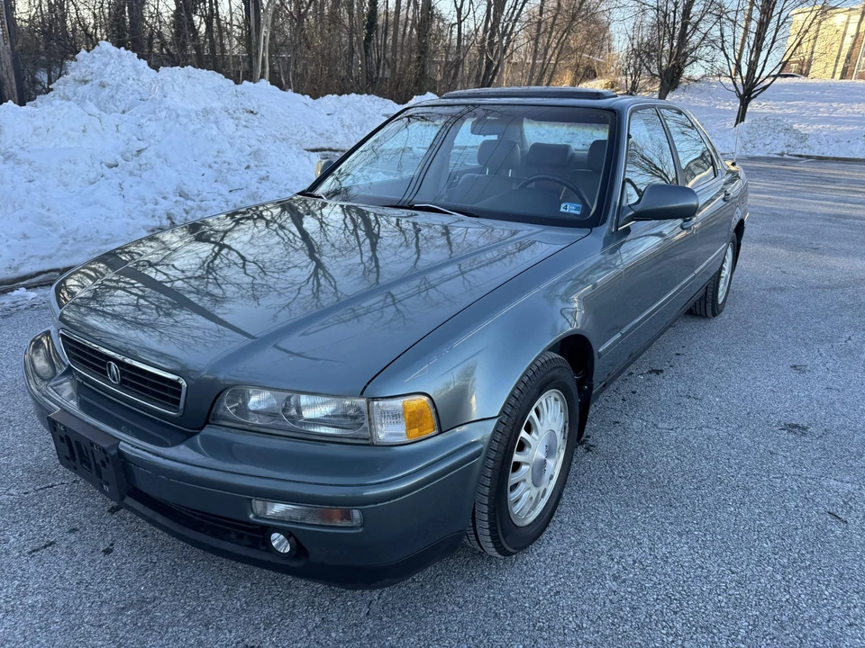 1995 Acura Legend 2nd Gen - Image 11 of 31
