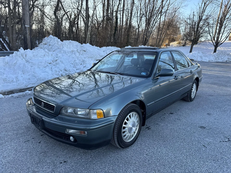 1995 Acura Legend 2nd Gen - Image 12 of 31