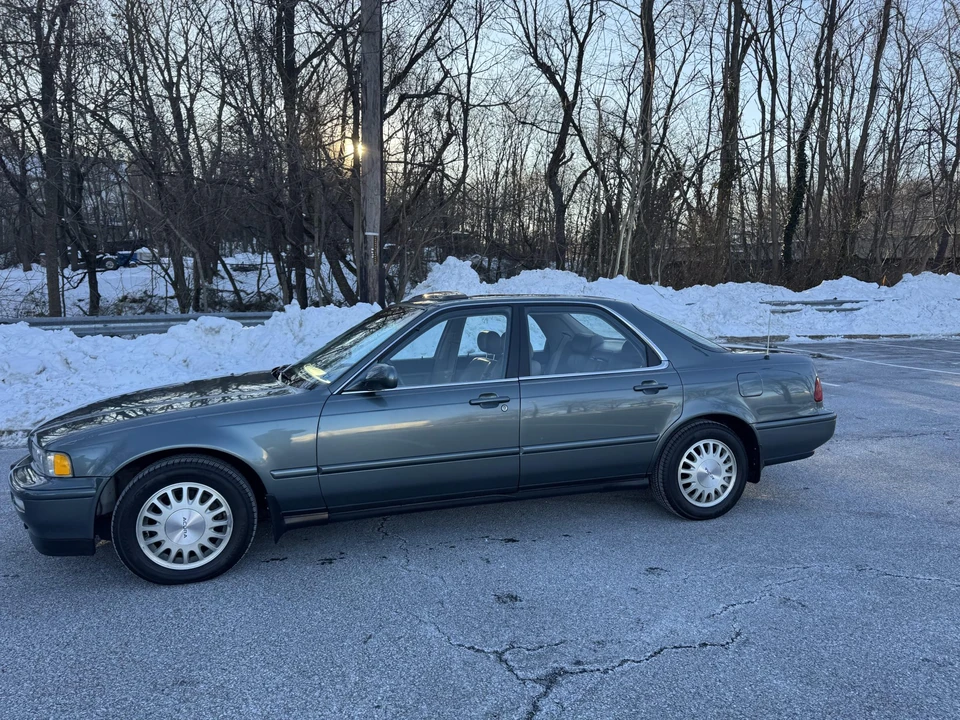 1995 Acura Legend 2nd Gen - Image 14 of 31