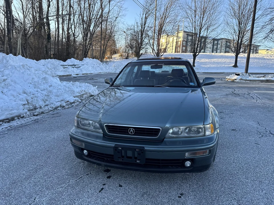 1995 Acura Legend 2nd Gen - Image 2 of 31