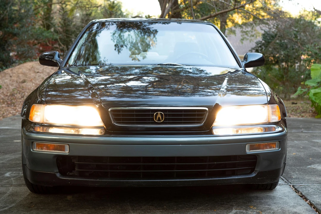 1995 Acura Legend 2nd Gen - Image 10 of 31