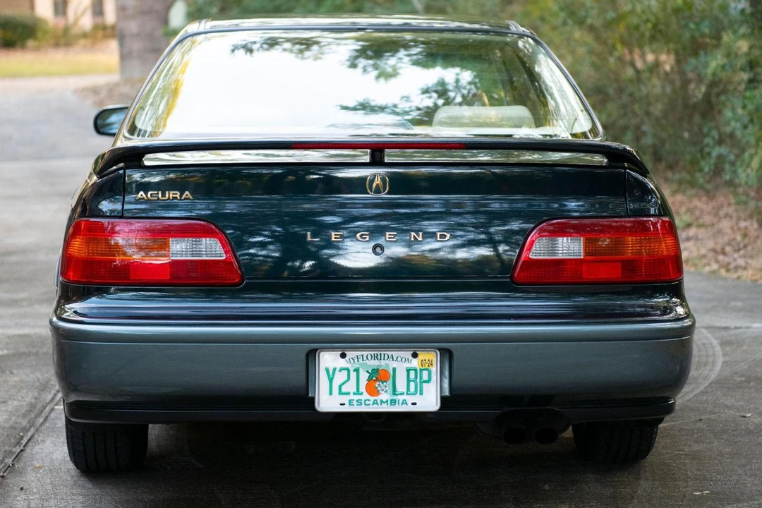 1995 Acura Legend 2nd Gen - Image 5 of 31