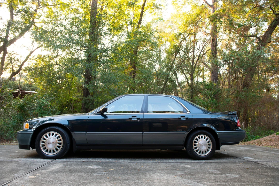 1995 Acura Legend 2nd Gen - Image 15 of 31