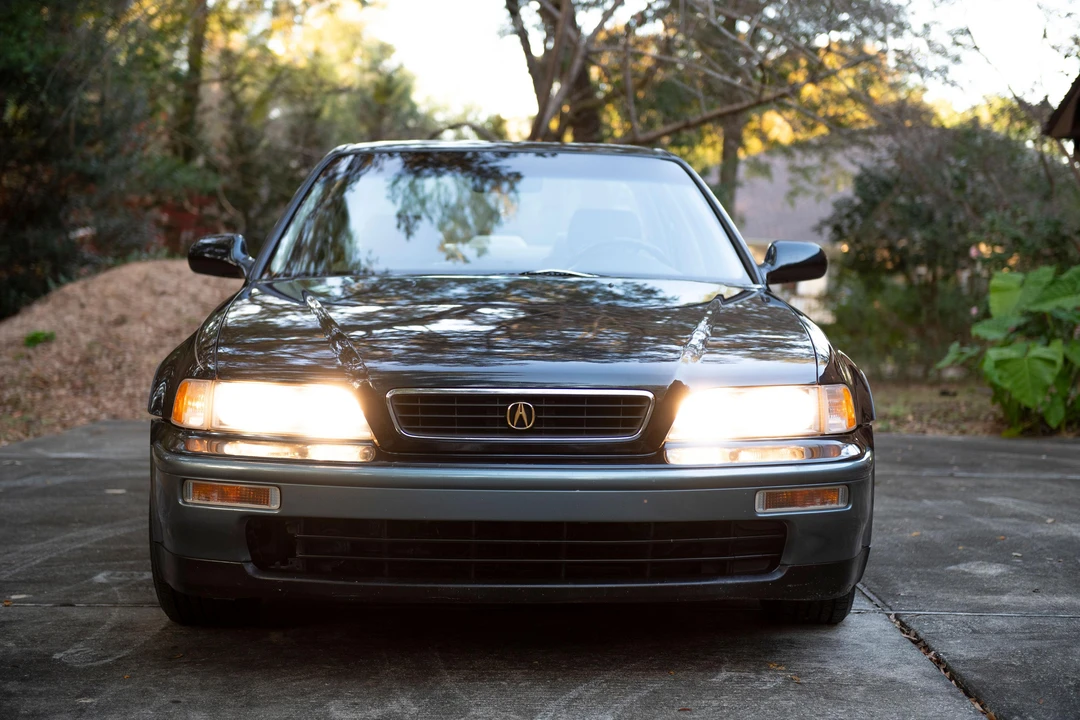 1995 Acura Legend 2nd Gen - Image 9 of 31