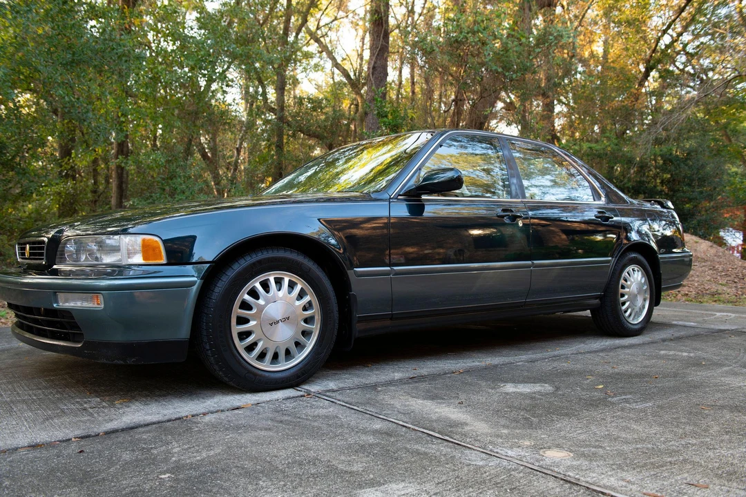 1995 Acura Legend 2nd Gen - Image 14 of 31