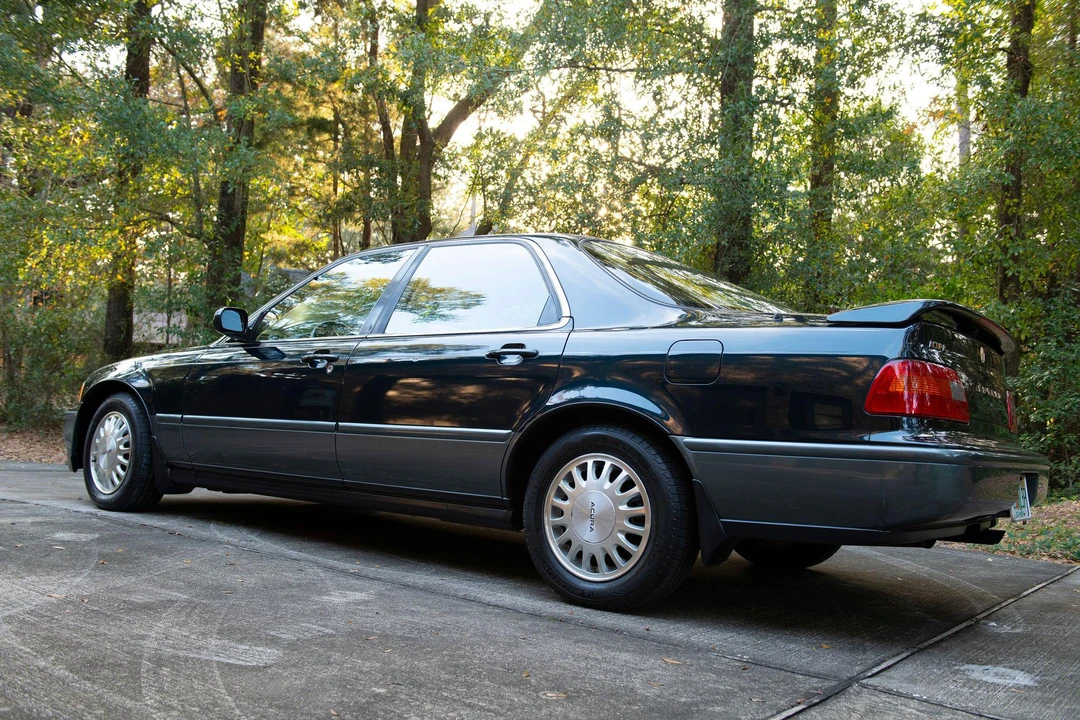 1995 Acura Legend 2nd Gen - Image 16 of 31