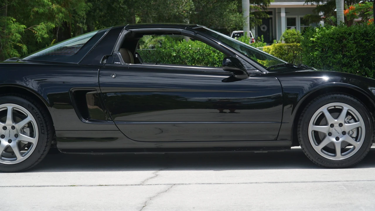 1995 Acura NA1 NSX - Image 25 of 31