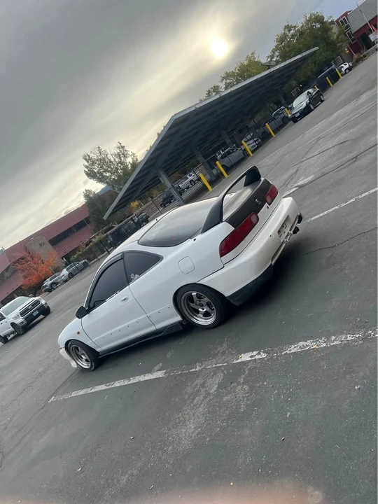 1995 Acura Integra 3rd Gen - Image 2 of 4