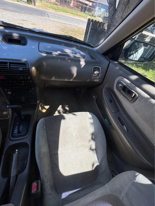 1995 Acura Integra 3rd Gen - Image 9 of 12