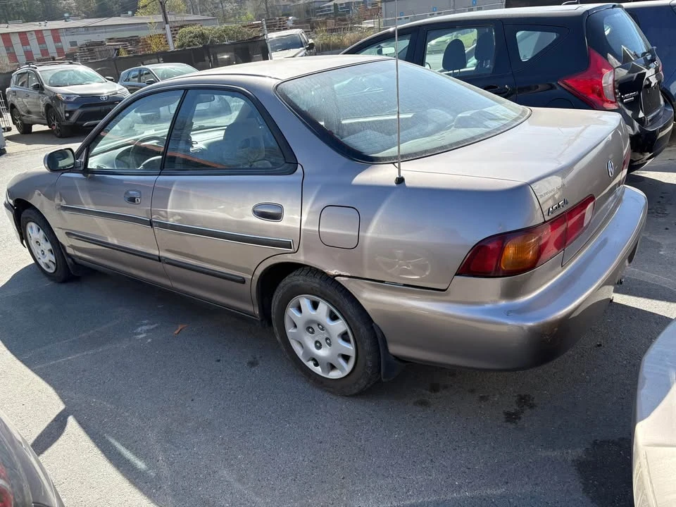 1995 Acura Integra 3rd Gen - Image 2 of 12