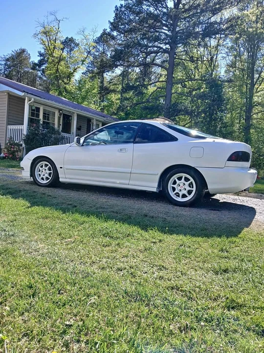 1995 Acura Integra 3rd Gen - Image 2 of 10
