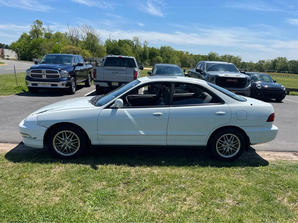 1995 Acura Integra 3rd Gen - Image 2 of 19