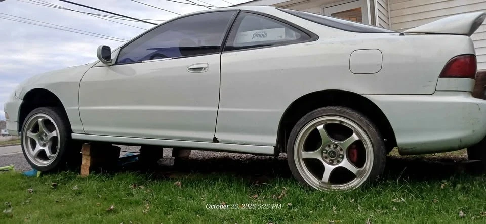 1995 Acura Integra 3rd Gen - Image 2 of 4