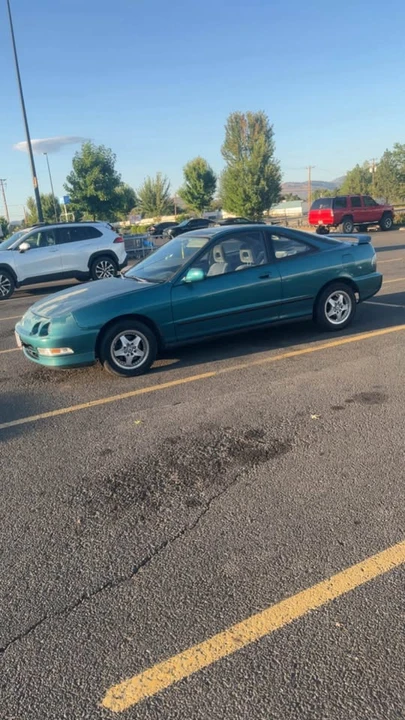 1995 Acura Integra 3rd Gen - Image 2 of 4