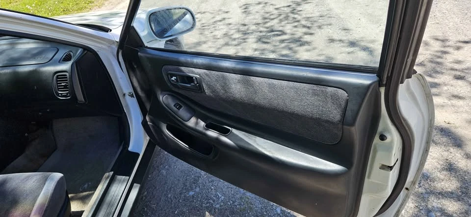 1995 Acura Integra 3rd Gen - Image 10 of 13