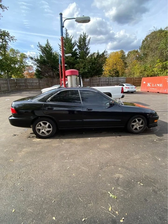 1995 Acura Integra 3rd Gen - Image 2 of 13