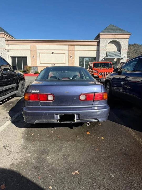 1995 Acura Integra 3rd Gen - Image 2 of 12