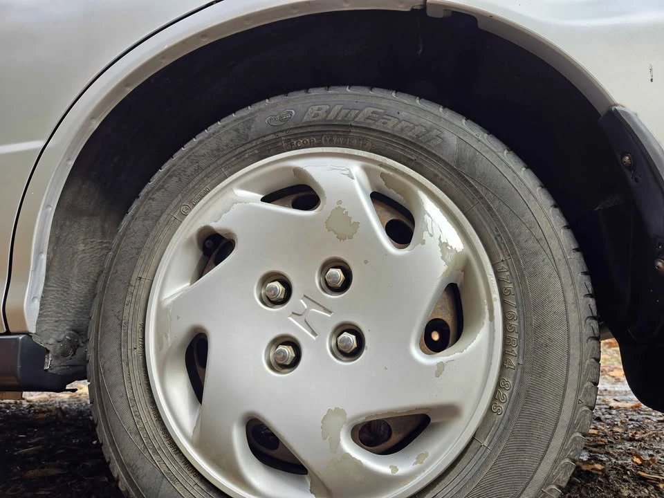 1995 Acura Integra 3rd Gen - Image 2 of 10