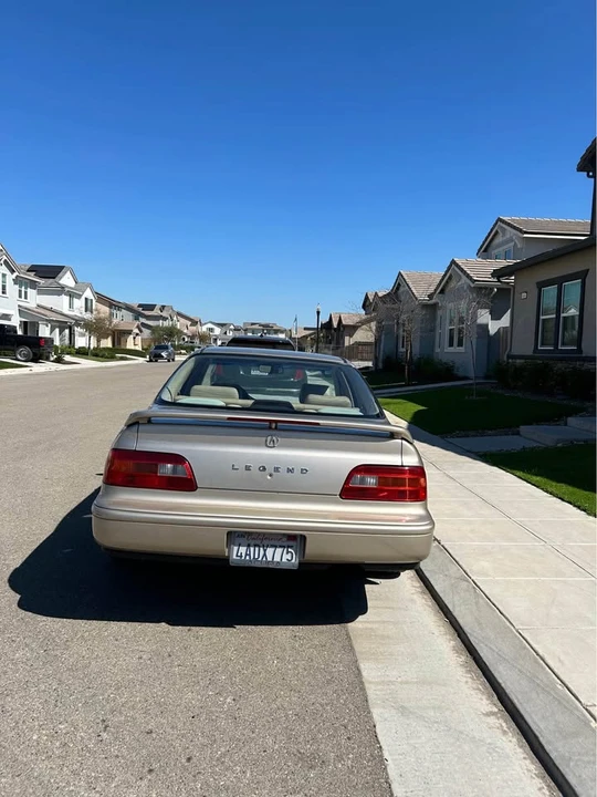 1995 Acura Legend 2nd Gen - Image 4 of 10