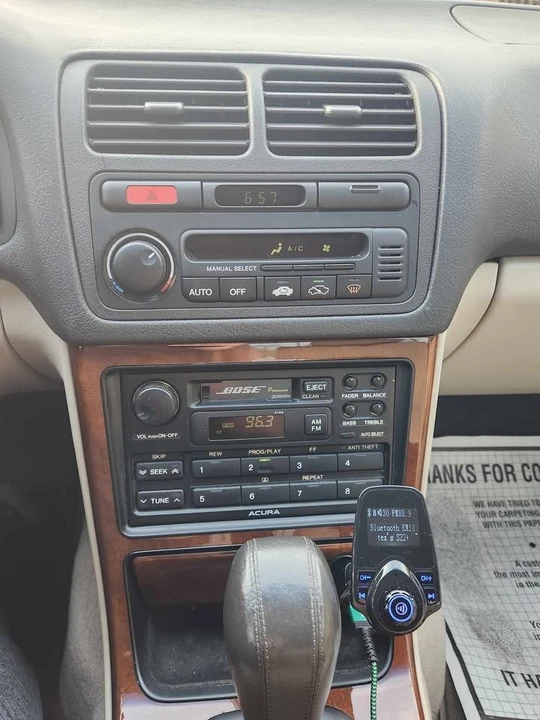 1995 Acura Legend 2nd Gen - Image 14 of 19