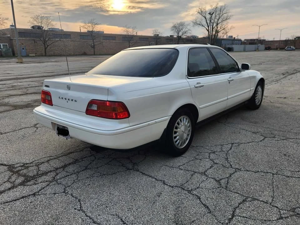 1995 Acura Legend 2nd Gen - Image 5 of 19