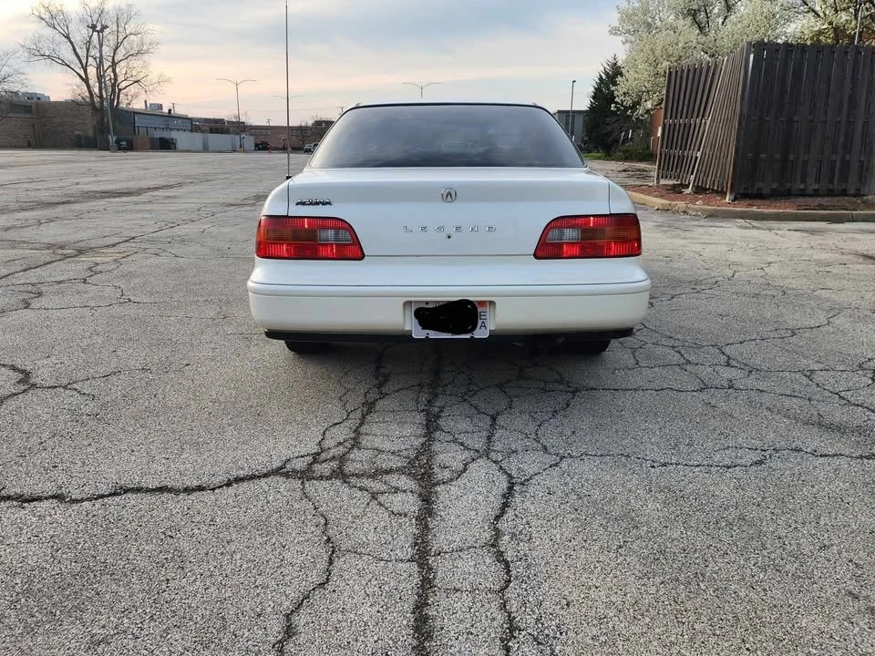 1995 Acura Legend 2nd Gen - Image 4 of 19