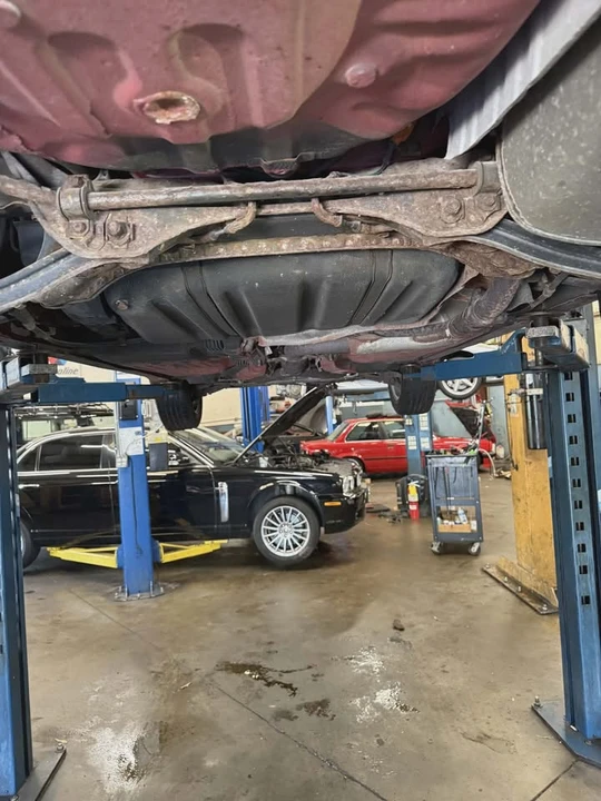 1995 Acura Legend 2nd Gen - Image 13 of 18