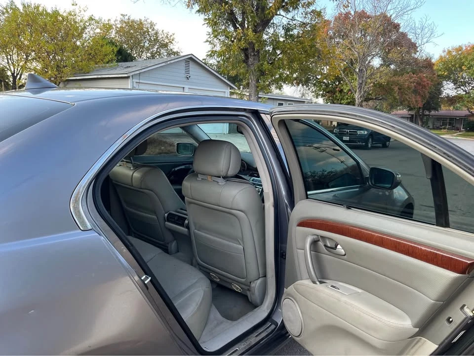 1995 Acura RL 1st Gen - Image 7 of 8