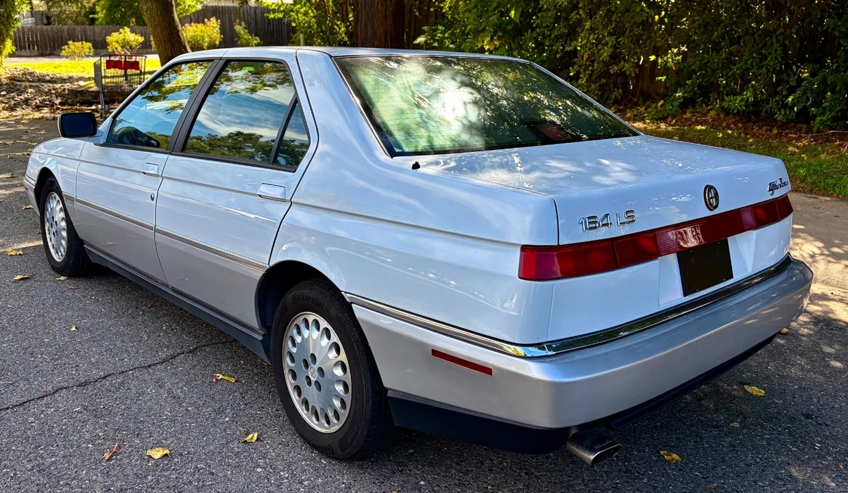 1995 Alfa Romeo 164 - Image 4 of 8