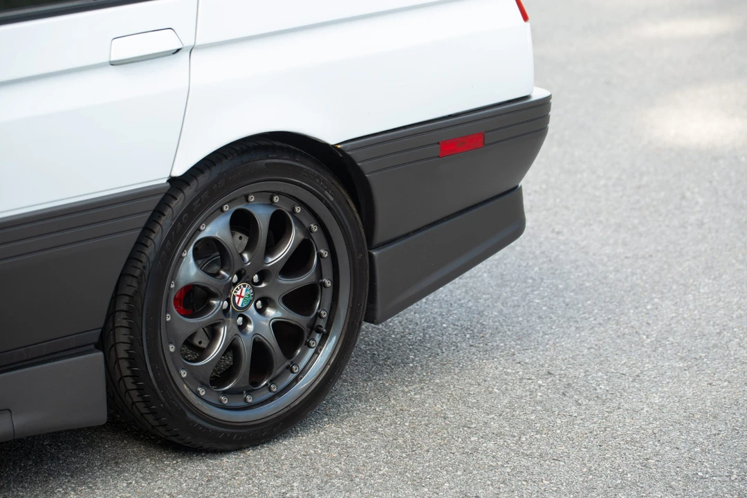 1995 Alfa Romeo 164 Quadrifoglio Verde - Image 29 of 31
