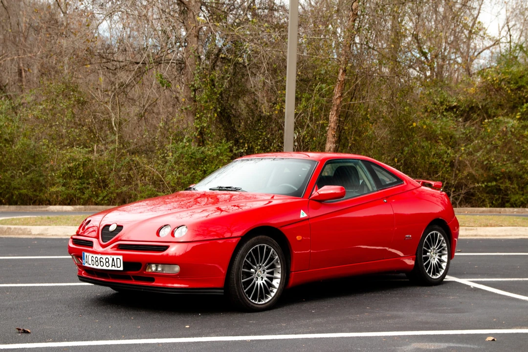1995 Alfa Romeo 916 GTV & Spider - Image 5 of 31