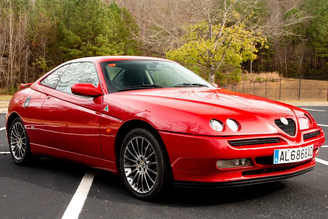 1995 Alfa Romeo 916 GTV & Spider - Image 2 of 31