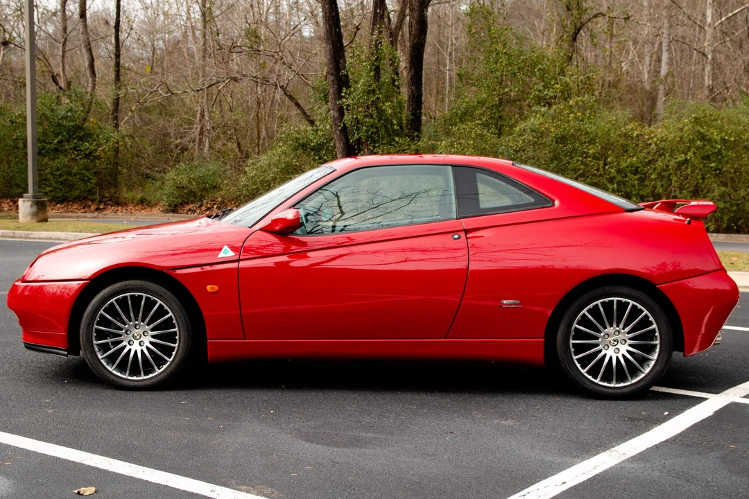 1995 Alfa Romeo 916 GTV & Spider - Image 6 of 31