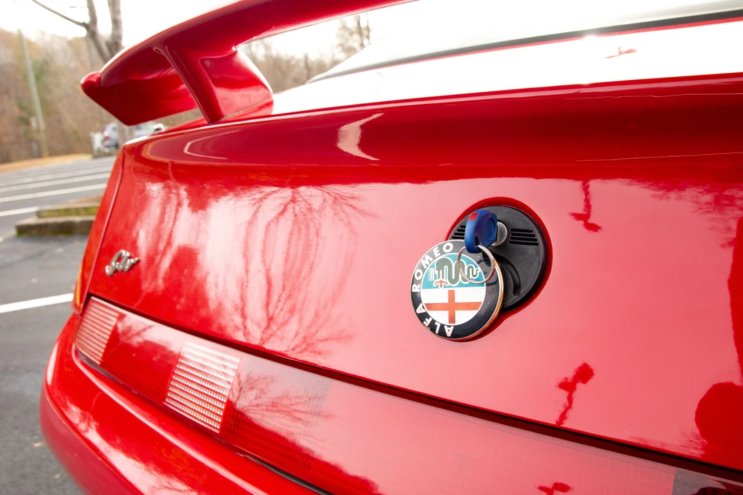 1995 Alfa Romeo 916 GTV & Spider - Image 30 of 31