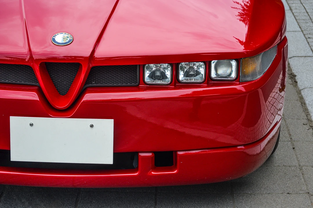 1995 Alfa Romeo SZ & RZ - Image 11 of 31