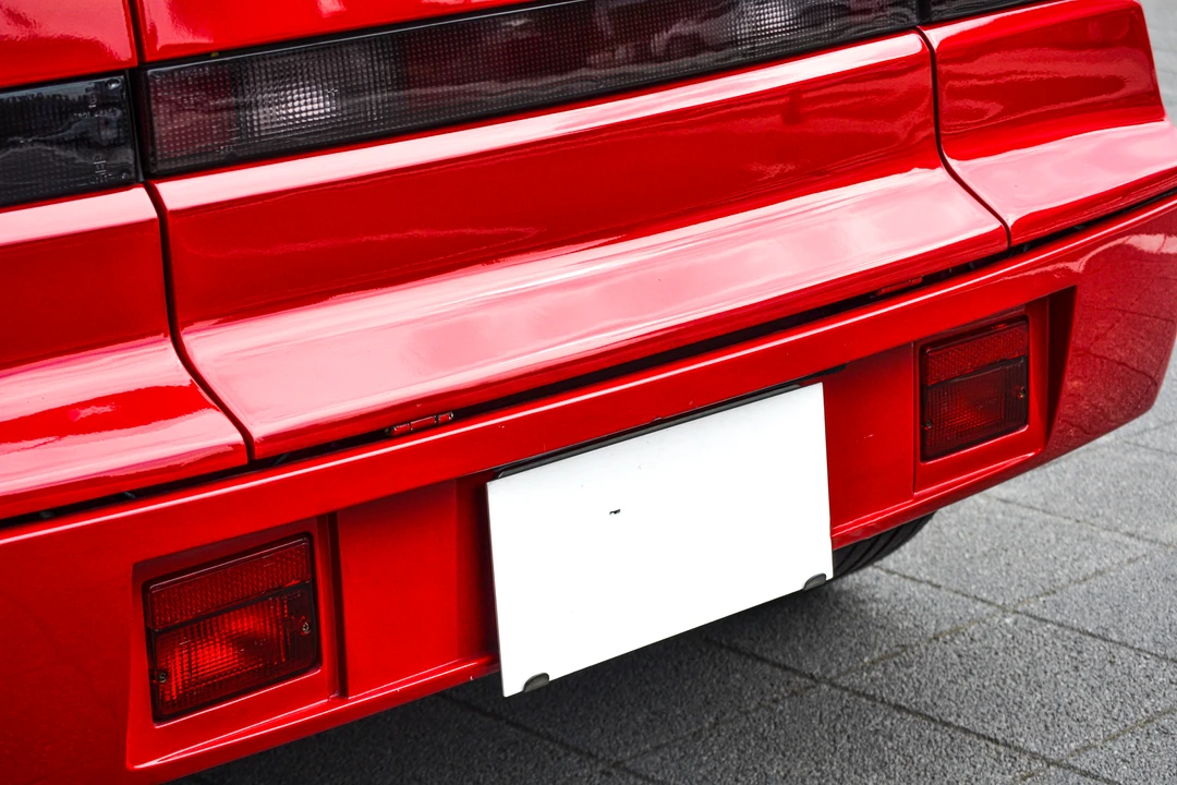 1995 Alfa Romeo SZ & RZ - Image 24 of 31