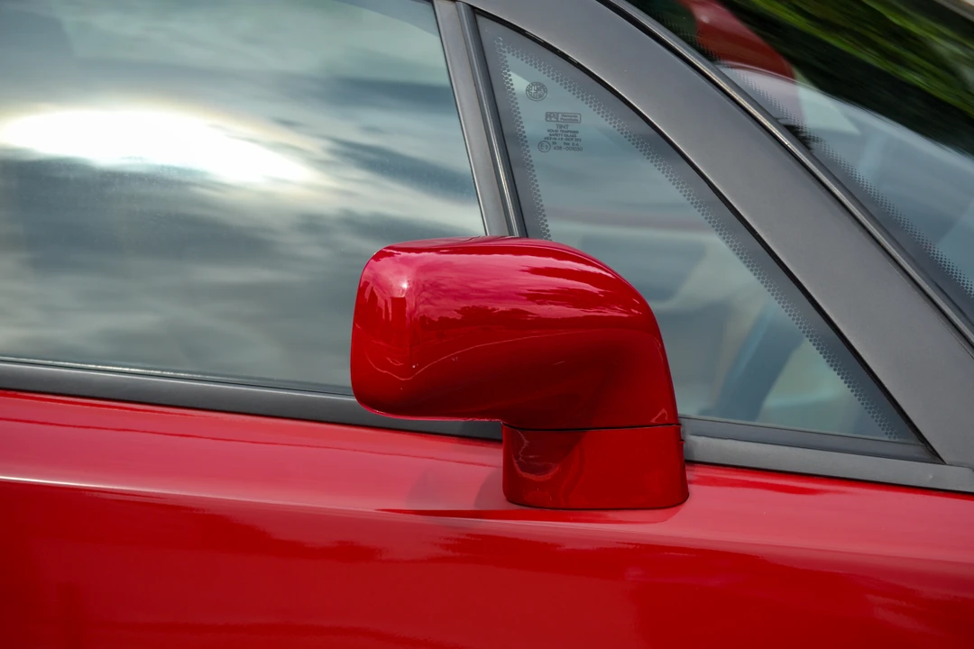1995 Alfa Romeo SZ & RZ - Image 31 of 31