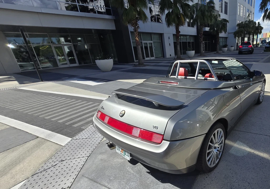 1995 Alfa Romeo 916 GTV & Spider - Image 6 of 31