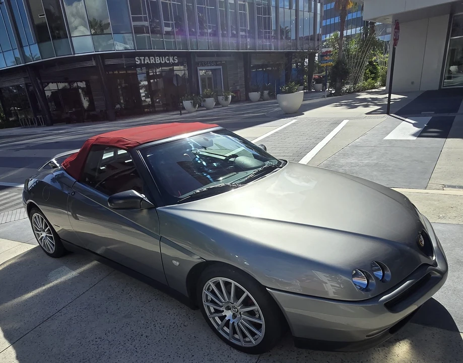 1995 Alfa Romeo 916 GTV & Spider - Image 3 of 31